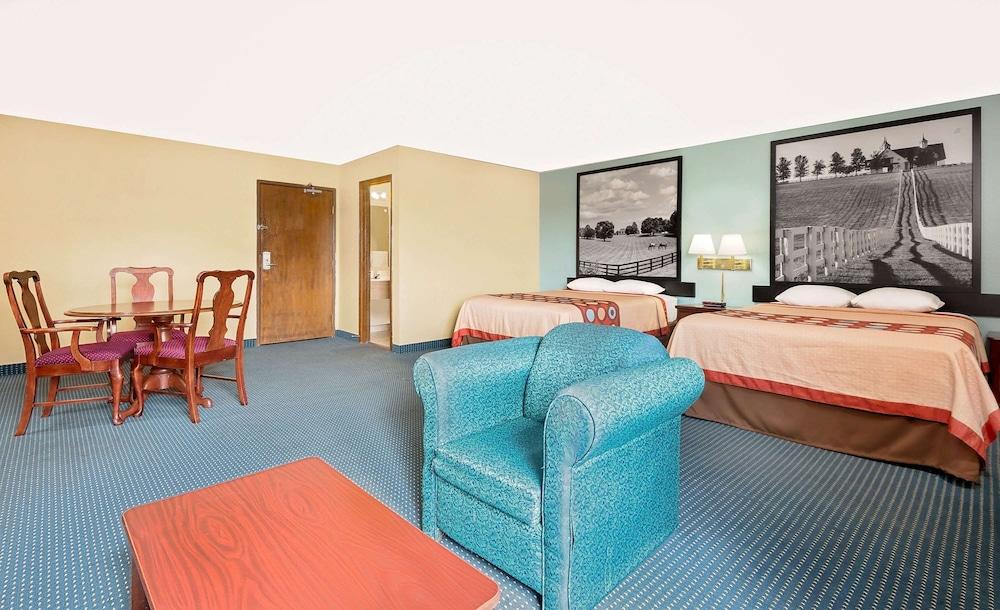 Super 8 By Wyndham Somerset Extérieur photo